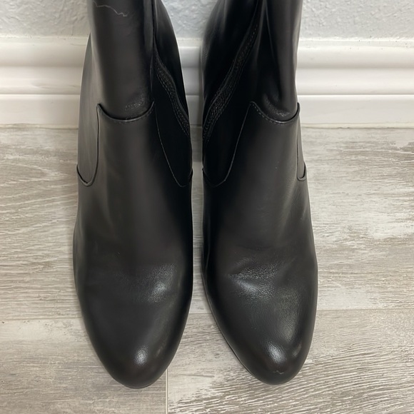 New Steve Madden Editor Black Leather Full Zip High Ankle Boots 8.5 - Picture 2 of 7